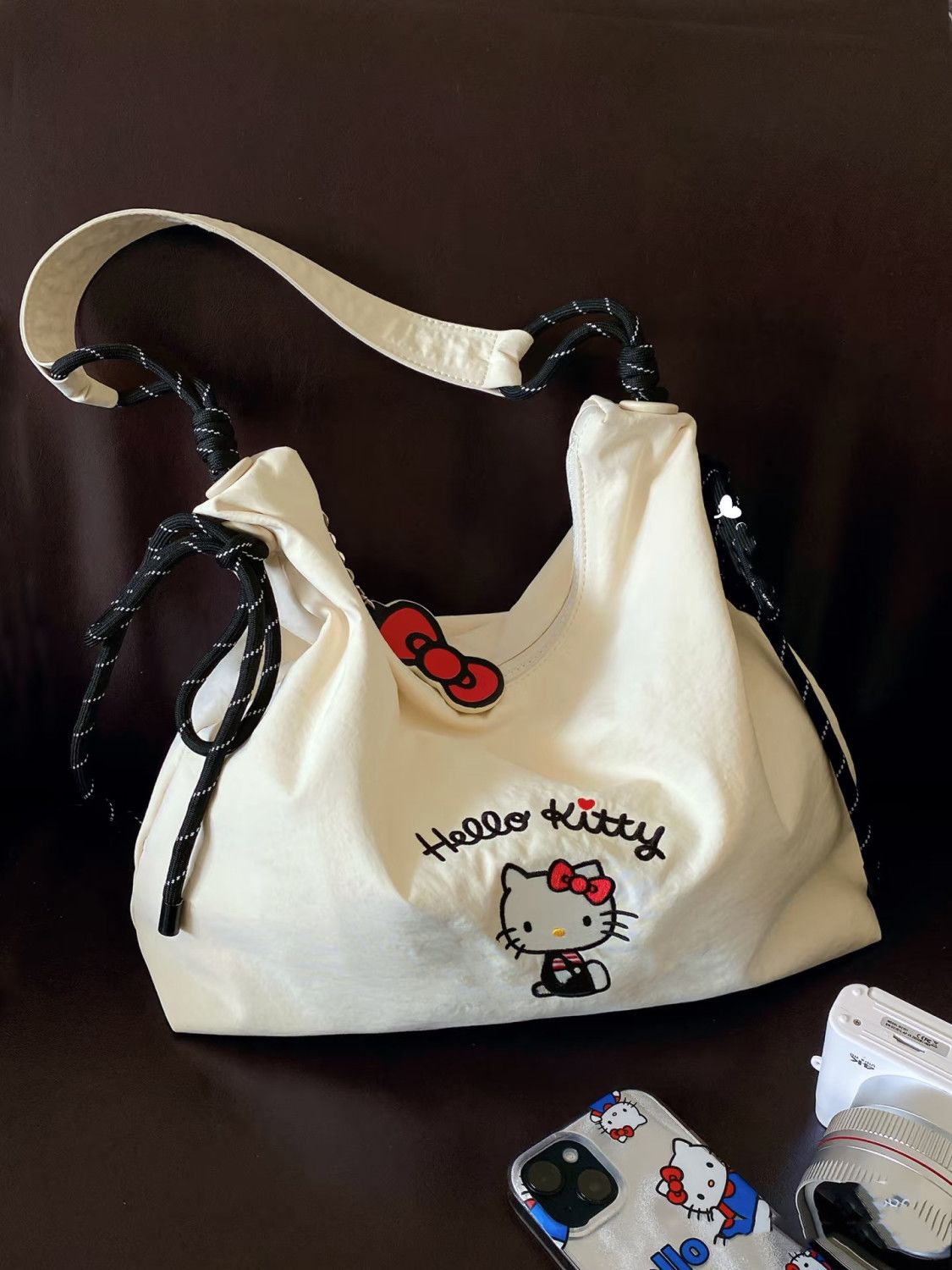 Hello Kitty Knot Canvas Tote B - Embroidery Bag ulasan dan harga
