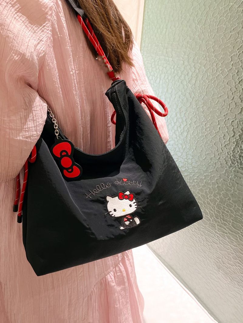 Hello Kitty Knot Canvas Tote B - Embroidery Bag ulasan dan harga